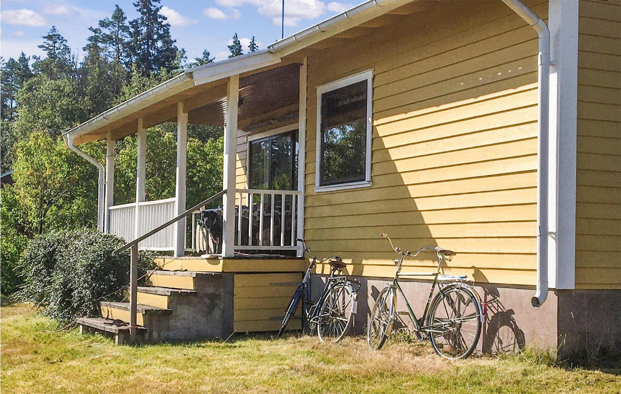 Awesome Home In Lenhovda With Wifi Bagian luar foto
